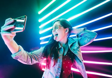 Cenários Instagramáveis - Como a Iluminação LED é uma ótima oportunidade de negócio